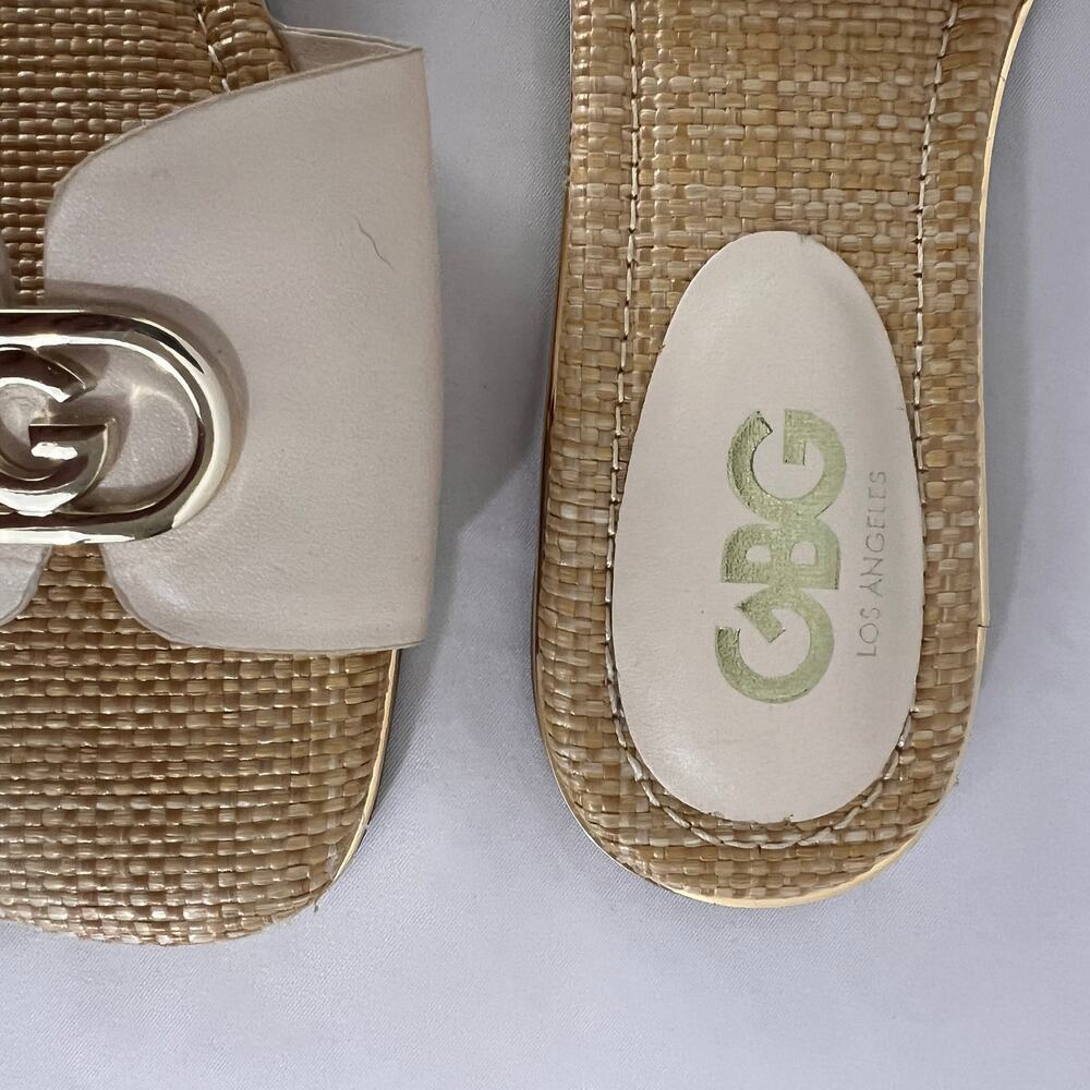 GBG Women's Sandals Size 9M Gold Hardwear Slip-On‎ NEW - Picture 5 of 8